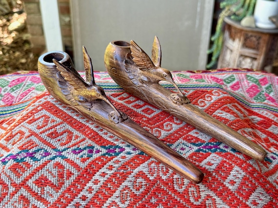 Hummingbird Pipe, Traditional Wooden Tobacco Pipe for Shamanic Ceremony, Hand Carved from Natural Tropical Wood