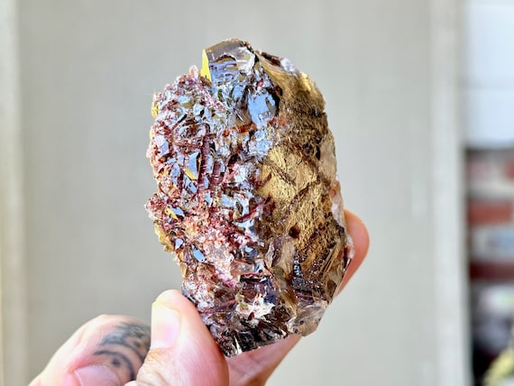 Growth Interference Smoky Quartz with Red Epidote (Piemontite) Inclusions, New Find, Rare GIQ Crystal, Minas Gerais, Brazil R218