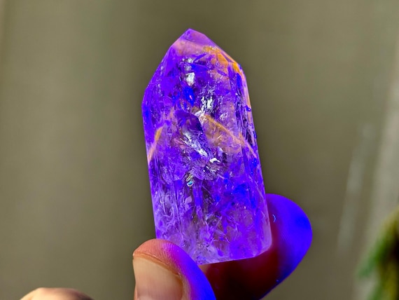 Powellite Phantom Quartz, UV Reactive & Self-Standing, 45g, New Find, Channeling Formation, Polished Quartz Tower, Bahia, Brazil T448