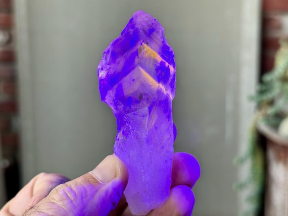 Powellite Phantom Root Quartz with Amethyst, UV Reactive, 116g, Natural, Raw and Unpolished, Bahia, Brazil T861