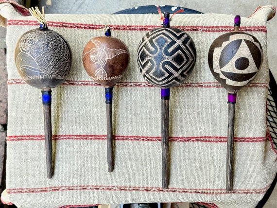 Shaman Rattle, Traditional Shipibo Rattle in Hummingbird, Bird or Chakana Design, Amazonian Gourd Rattle for Ceremony, Made In Peru