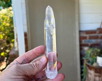 ウォータークリアクォーツクリスタル：3.9インチ、長さ10cm、ブラジル