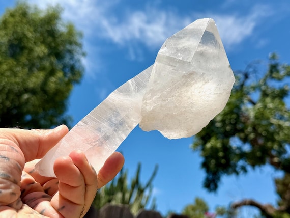 Laser Quartz, Curved Twin Formation, 722g, Diamantina, Minas Gerais, Brazil W836