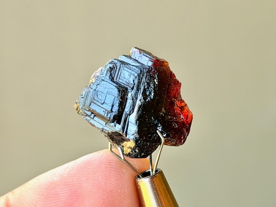 Spessartine Garnet, Naturally Etched, 8.5g, Root & Heart Chakra, Stimulating Energy, Pakistan B211