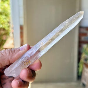 Laser Quartz, Elongated Wand Formation, 69g, Crystal for Directing Energy, Diamantina, Minas Gerais, Brazil T162