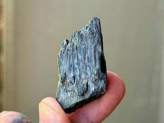 Green Cat's Eye Tourmaline, Aricanga Mine, 29g, Heart Chakra, São Jose do Safira, Minas Gerais, Brazil A826