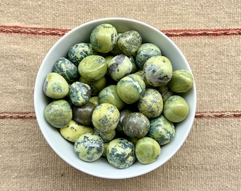 Serpentine Stone, Polished Serpentine Tumbles, Heart Chakra & Kundalini Energy, Peru SP001