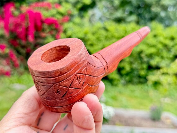 Traditional Mapacho Pipe by Betson Macawashi, Hand Carved Palo Sangre Wood Tobacco Pipe for Shamanic Ceremony, Made in Pucallpa, Peru