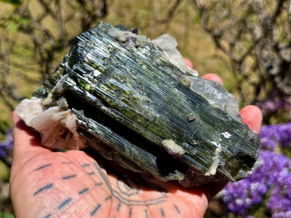 Green Tourmaline, Statement Crystal, 1.2 Kilo, Heart Healing & Purification, Coronel Murta, Minas Gerais, Brazil V631