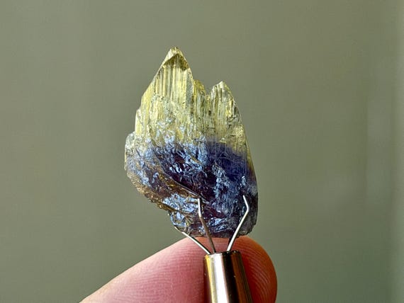 Tanzanite, Bicolor Blue & Gold, 7g, Natural Tanzanite, Third Eye and Crown Chakra, Psychic Intuition, Tanzania A987