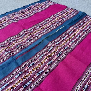 Shamanic Manta Cloth, 30&quot; x 30&quot; (76 cm x 76 cm), Andean Mesa Cloth for Shamanic Plant Medicine Ceremony, Handmade in Chinchero, Peru