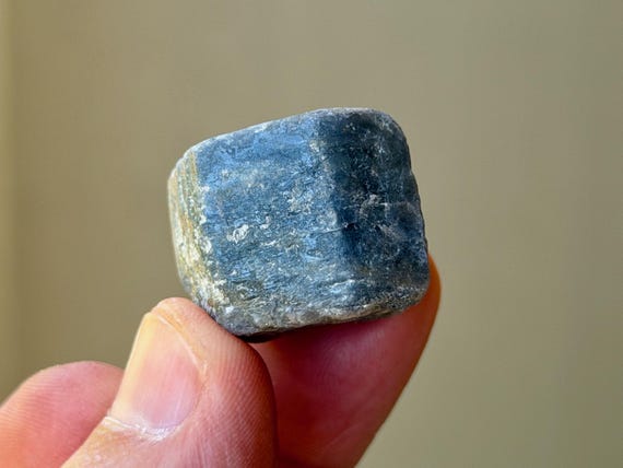Blue Sapphire, Double Terminated, 26g, Natural Formation, Throat & Third Eye Chakra, Prosperity and Abundance, India A939