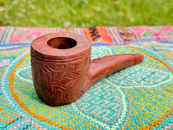 Traditional Mapacho Pipe by Betson Macawashi, Hand Carved Palo Sangre Wood Tobacco Pipe for Shamanic Ceremony, Made in Pucallpa, Peru