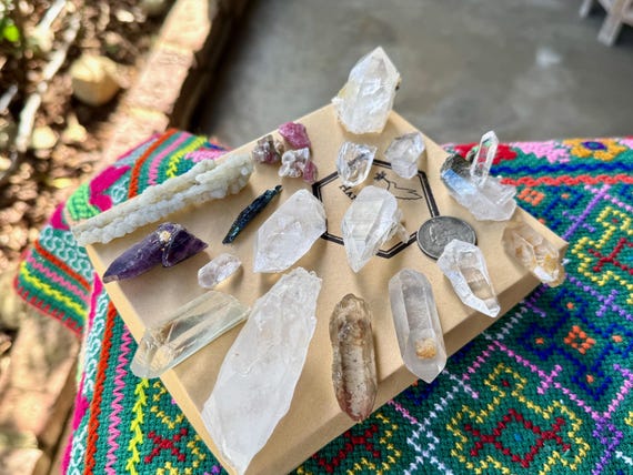 Quartz Mixed Lot, 19 Pcs, Lemurian Quartz, Vivianite, Tourmaline, Tutu Amethyst, Lodolite Quartz & More WS236