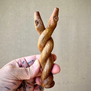 Serpent Kuripe, Hand Carved Snake Kuripe with Exquisite Detail, Hand Carved from a Single Block of Sawo Wood