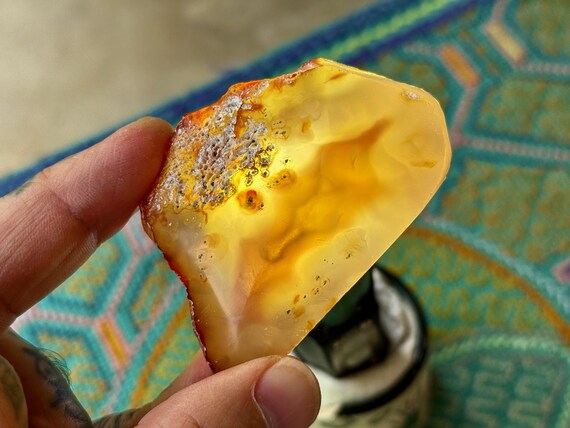 Enhydro Agate with Ancient Moving Water, 66g, Earth and Water Elements, Carnelian Agate for Empowerment & Creativity, Indonesia S904