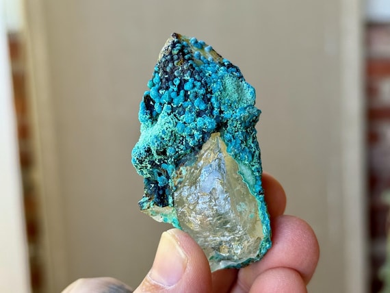 Chrysocolla Quartz, Tentadora Mine, 57g, New Find, Throat & Heart Chakra, Huancavelica, Peru A043