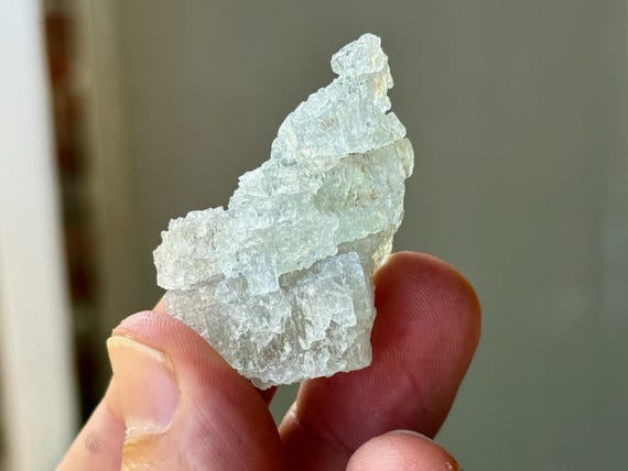 Aquamarine, Hydrothermally Etched, 24g, Emotional Clearing & Expression, Bahia, Brazil A617