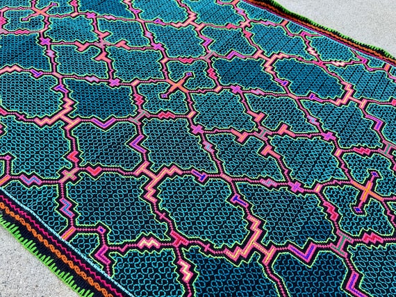 Shipibo Manta Cloth, Traditional Shamanic Mesa Cloth for Plant Medicine Ceremony, 27" x 43", Handmade in Pucallpa, Peru