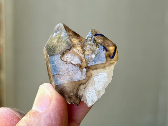 Enhydro Elestial Quartz, Moving Water Bubble, 28g, Mother & Child Formation, Aracuai, Minas Gerais, Brazil B069