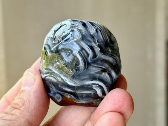 Enhydro Ocean Agate with Ancient Moving Water, 80g, Rare Find, Earth and Water Elements, Stability and Self-Reliance, Brazil T312