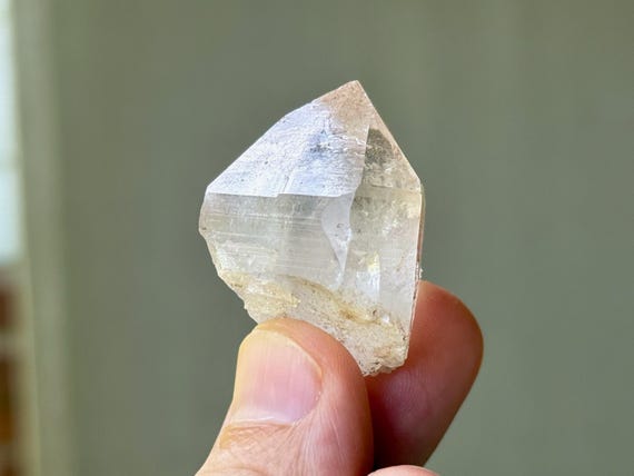 Pink Himalayan Cathedral Quartz, 26g, Water Clear, High Altitude Quartz, Manihar Mountains, Himachal Pradesh, India T123