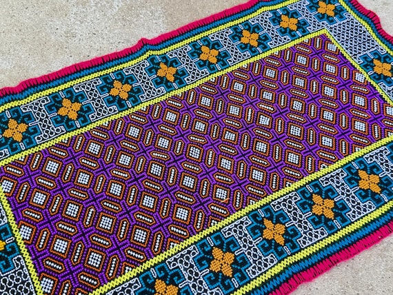Shipibo Manta Cloth, Traditional Mesa Cloth for Shamanic Ceremony, 16" x 26," Handmade by Artist Laura Rengifo, Pucallpa, Peru