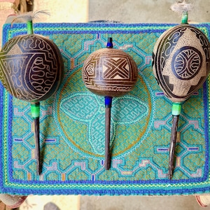 Shaman Rattle from Peru, Traditional Shipibo Gourd Rattle for Shamanic Ceremony, Handmade in Pucallpa