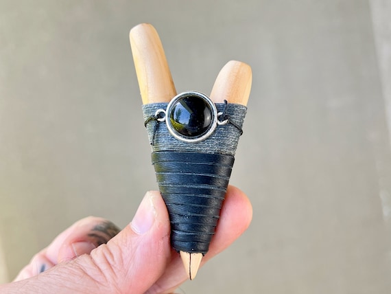 Kuripe, Natural Wood Kuripe with Black Onyx, Handcrafted Shamanic Self-Applicator Pipe