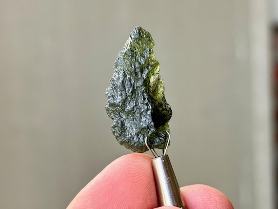 Moldavite from Czech Republic, 4.4g, Authentic High-Grade Moldvative, Interplanetary Extraterrestrial Crystal S842