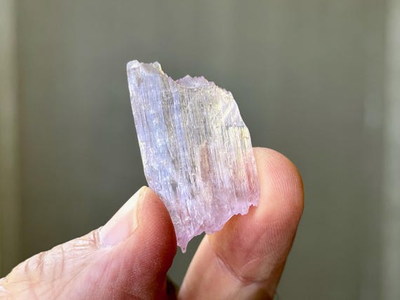 Pink Kunzite with Etched Terminations, 13g, Highest Quality, Heart Chakra Crystal, Afghanistan S617