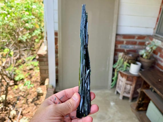 Vivianite, Blue & Green Hues, Natural Elongated Formation, 118g, Heart Chakra, Visualization and Forgiveness, Amazonas, Brazil V574