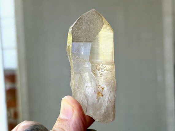Golden Healer Lemurian Quartz, 98g, New Find, Channeling Formation, Serra do Cabral, Minas Gerais, Brazil T301
