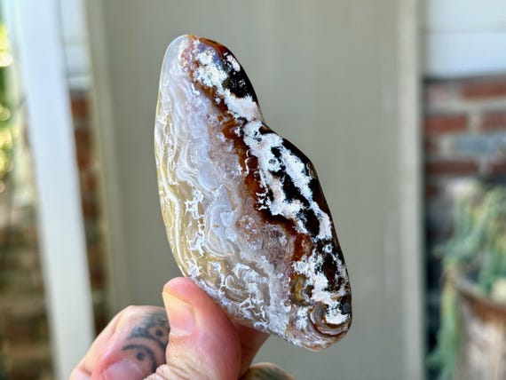 Enhydro Ocean Agate with Ancient Moving Water, 114g, Old Find, Earth and Water Elements, Stability and Self-Reliance, Brazil A484