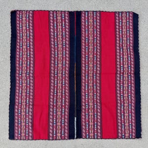 Andean Manta Cloth, 31&quot; x 31&quot; (80 cm x 80 cm), Large Mesa Cloth for Shamanic Plant Medicine Ceremony, Handmade in Chinchero, Peru