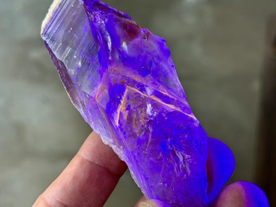 Powellite Phantom Quartz with Amethyst, UV Reactive & All Natural, 130g, New Find, Unpolished Powellite Quartz, Bahia, Brazil T348