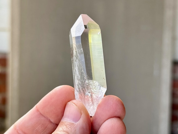 Diamantina Laser Quartz, Water Clear Isis Formation, 35g, Minas Gerais, Brazil S236