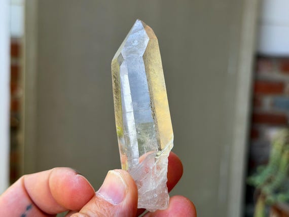 Starbrary Quartz with Time Link, Water Clear, 68g, Quartz with Extraterrestrial Glyphs, Zeca de Souza, Minas Gerais, Brazil A891