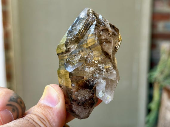 Enhydro Smoky Elestial Quartz, Active Water Bubble, 96g, Aracuai, Minas Gerais, Brazil B255