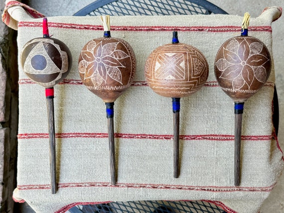 Shaman Rattle, Traditional Shipibo Rattle in Your Choice of Design, Amazonian Gourd Rattle for Ceremony, Made In Peru