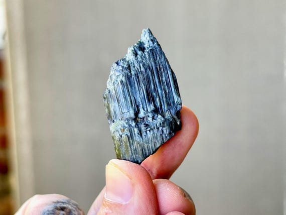 Green Cat's Eye Tourmaline from Aricanga Mine, 29g, Heart Chakra Crystal, Minas Gerais, Brazil S014