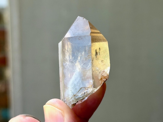 Candle Phantom Quartz, White Amphibole Inclusion, 47g, Guardian Angels, Diamantina, Minas Gerais, Brazil B598