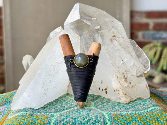 Kuripe with Labradorite, Traditional Handcrafted Wooden Shamanic Self-Applicator Pipe