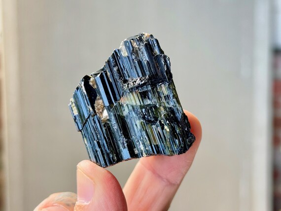 Bicolor Black Tourmaline with Green Tourmaline Skin, Naturally Iridescent, 62g, Aracuai, Minas Gerais, Brazil R993