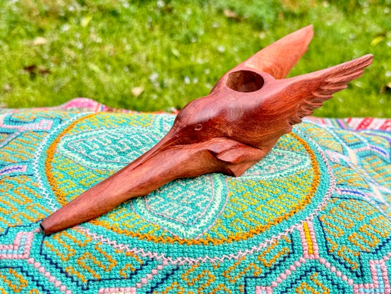 Hummingbird Pipe by Betson Macawashi, Hand Carved Palo Sangre Wood Tobacco Pipe for Shamanic Ceremony, Made in Pucallpa, Peru