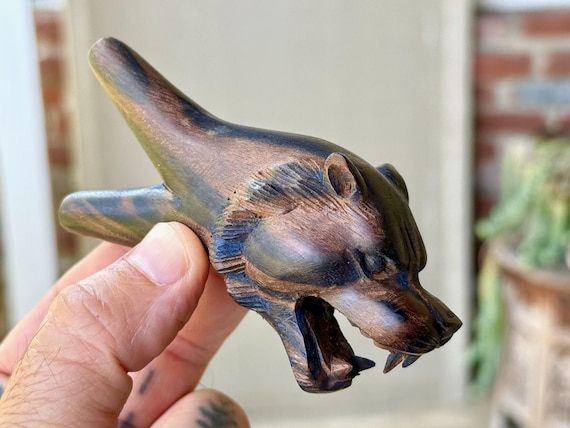 Lion Kuripe, Hand Carved Single Block, Traditional Wooden Shamanic Applicator Pipe