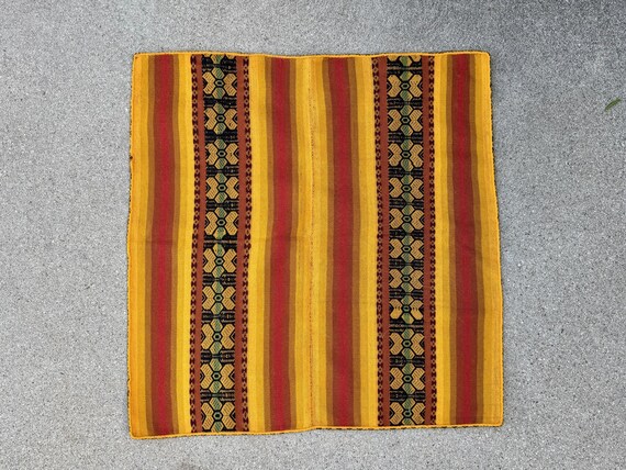 Andean Manta Cloth from Chawaytiri, Peru, 23" x 23.5", Handwoven Peruvian Mesa Cloth for Shamanic Ceremony