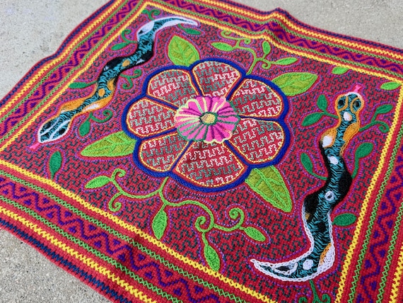 Serpent Manta Cloth, Traditional Shipibo Mesa Cloth for Shamanic Ceremony, 16" x 18," Handmade in Pucallpa, Peru