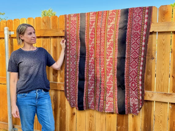 Andean Manta Cloth, 48" x 38", Vintage, Hand Loomed Mesa Cloth for Shamanic Ceremony, Made in Patakancha, Ollantaytambo, Peru