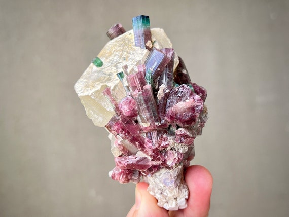 Paraiba Blue Cap Pink Tourmaline in Quartz from Agua Branca, 232g, Old Find, Rare and Vibrant Color Combination, Brazil X356